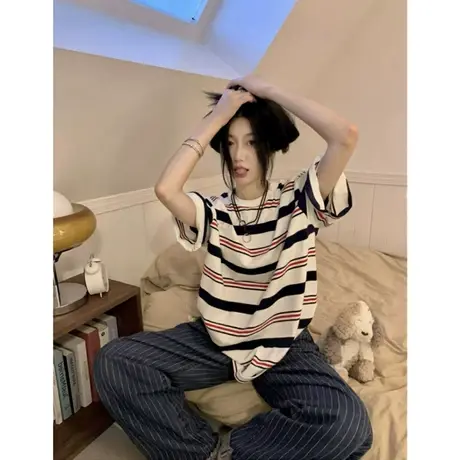 条纹短袖女夏季2023新款宽松正肩t恤港味独特设计感小众上衣ins潮图片