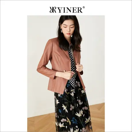 YINER音儿商场同款女装冬季新款优雅质感修身西装领短皮衣图片