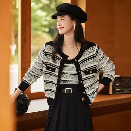 时尚黑白条纹毛针织衫2023年夏季新款淑女温柔小香风显瘦通勤上衣图片