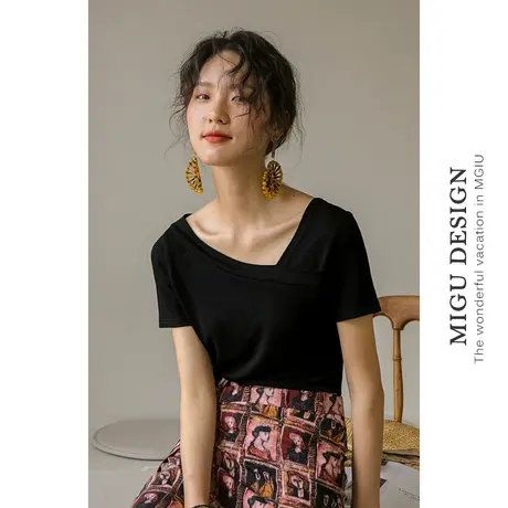 弥古法式黑色大领口短袖t恤女夏显瘦不规则v领锁骨斜肩上衣设计感图片