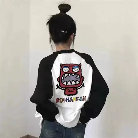 美式复古插肩长袖T恤女春秋印花拼接撞色宽松百搭中长款上衣ins潮图片