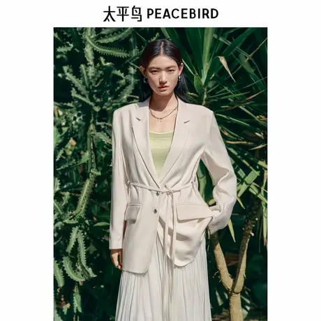太平鸟女装2025年轻薄透气斜纹西装外套女米白色品质A1BAF1508图片