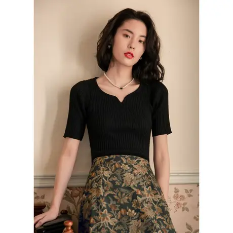 弥古黑色冰丝短袖针织衫女夏高级感法式方领上衣短款修身打底t恤商品大图