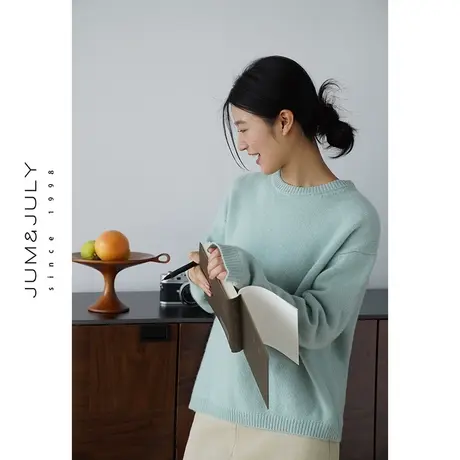嘉茱莉2023秋季新款1OO羊毛圆领针织衫女短款宽松套头针织上衣商品大图