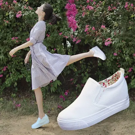 小白鞋女春夏新款厚底内增高帆布鞋女套脚韩版女士休闲乐福松糕鞋图片