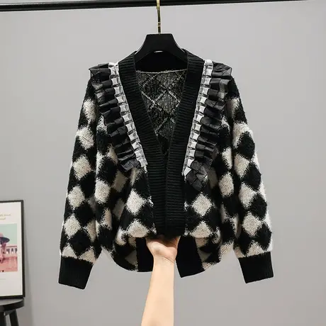 2023春秋新款韩版宽松V领格子针织衫长袖纽扣蕾丝拼接毛衣外套女商品大图