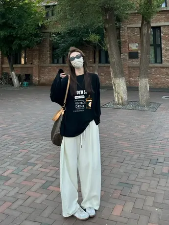 黑色仿棉长袖t恤女2023新款秋冬季加绒内搭打底衫今年流行的上衣图片