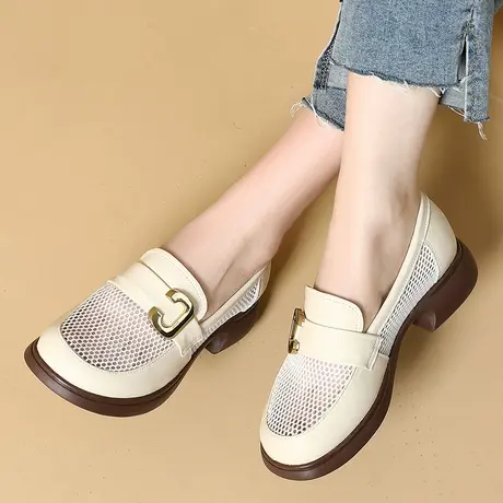 2023秋季休闲透气软底软面舒适女士大码凉鞋41一43平底真皮网纱鞋商品大图