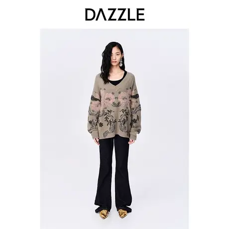 【七七酱专享】DAZZLE地素奥莱秋提花刺绣V领宽松慵懒柔软千金针商品大图