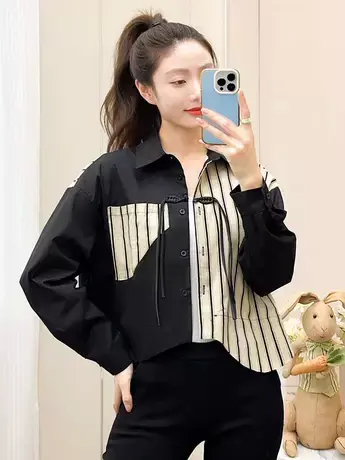 翻领条纹拼接盘扣长袖衬衫女秋季新款设计感小众减龄别致衬衣上衣图片