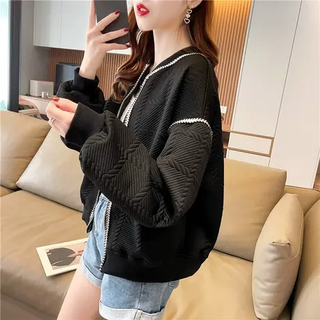 早春小香风外套女春秋韩版宽松初春百搭设计感薄款棒球服夹克开衫图片
