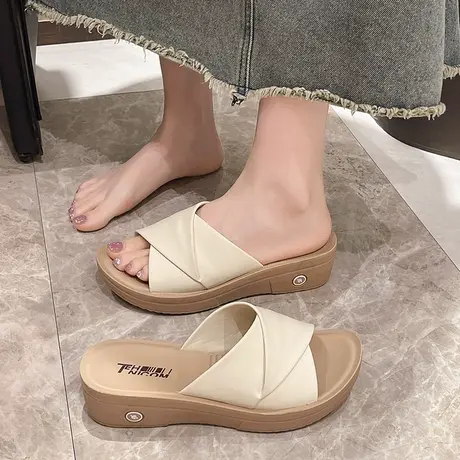 中跟凉拖鞋夏季中年女士真皮外穿拖鞋2025新款妈妈坡跟凉鞋子41码商品大图