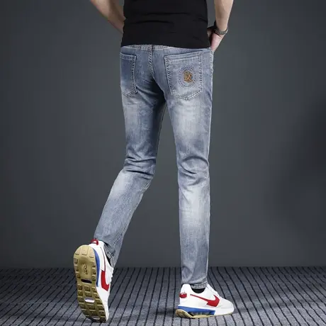 香港高端牛仔裤男修身小脚浅蓝色夏季2023新款口袋刺绣弹力男裤子商品大图