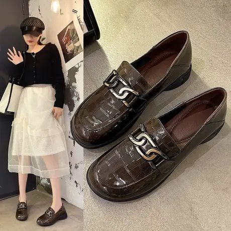 时尚亮皮真皮大码女鞋41一43春款三公分包脚面单鞋女芒果头皮鞋女商品大图