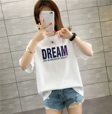 显瘦搭配牛仔背带裤阔腿裤裙子的上衣服纯棉新款字母短袖t恤女夏图片