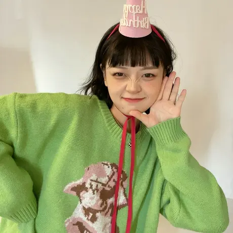 红续小众雕像绿色毛衣女加厚保暖套头针织衫外套2023年春装新款图片