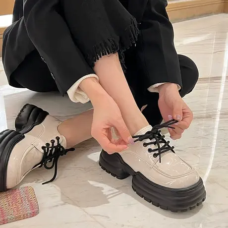网红方糖鞋英伦小皮鞋女春秋2024新款增高黑色单鞋女松糕厚底女鞋图片