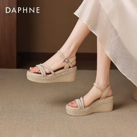 达芙妮厚底编织一字带凉鞋女2026新款夏松糕坡跟外穿配裙子罗马鞋图片