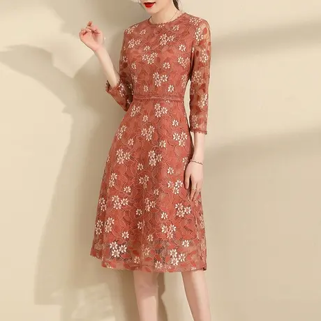 水墨青华冬装新品简约修身蕾丝裙时尚中长款百搭打底连衣裙图片