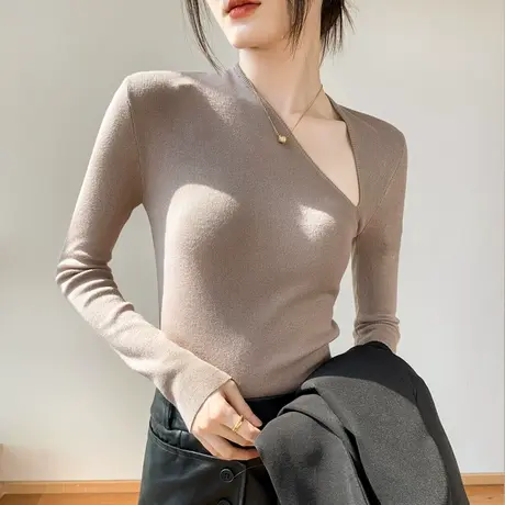 歌倍尚斜领长袖针织女2023早秋新品上衣设计感小众西装内搭打底衫图片