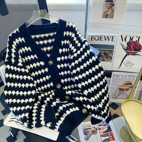 设计感条纹开衫毛衣女秋冬外穿ins宽松慵懒风日系复古针织衫外套图片