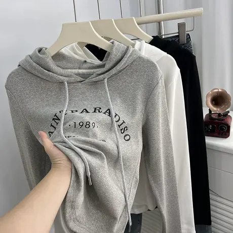 修身连帽长袖t恤卫衣女春秋字母印花不规则螺纹棉短款上衣打底衫图片