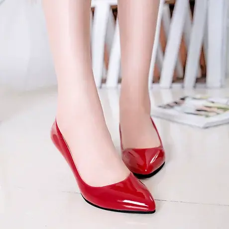 法式高跟鞋女2023年新款春秋百搭中跟不累脚细跟尖头职业软皮单鞋图片