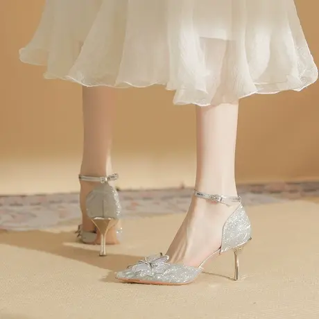 包头凉鞋2024年夏季新款法式蝴蝶结闪闪发光尖头细跟一字带高跟鞋图片