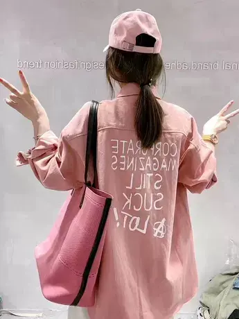 2023新款韩版春秋牛仔衬衫薄外套女宽松bf百搭字母印花中长款风衣商品大图