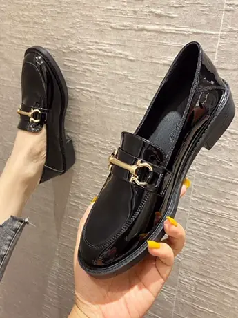 潮牌黑色一脚蹬乐福鞋女英伦风复古百搭秋季平底亮皮工作小皮鞋子商品大图