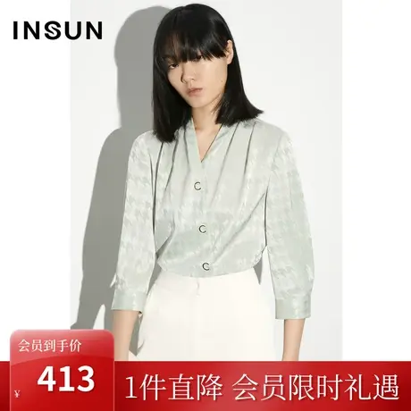 [醋酸系列]恩裳COVER2023夏款新款暗千鸟格提花法式围裹式V领衬衫图片