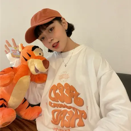 红续卡通字母印花薄款圆领卫衣女甜酷风小个子宽松外套春秋新款图片