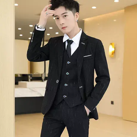 新款西服套装男士三件套 商务休闲修身结婚礼服 青年帅气小西装潮图片