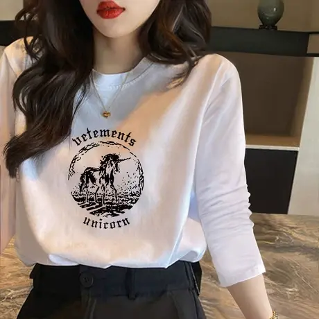 白色上衣网红宽松独角兽印花长袖t恤女秋装2022年新款打底衫内搭商品大图