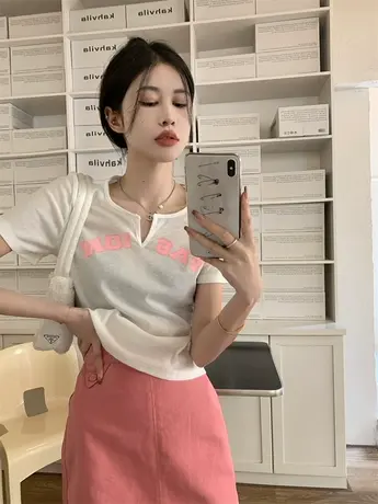 2023春夏大码胖MM短款修身上衣女甜辣纯欲风字母印花短袖打底T恤图片