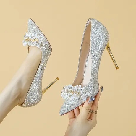 珍珠水钻新娘婚鞋女细跟2023年春夏季新款性感亮片高跟鞋尖头单鞋图片