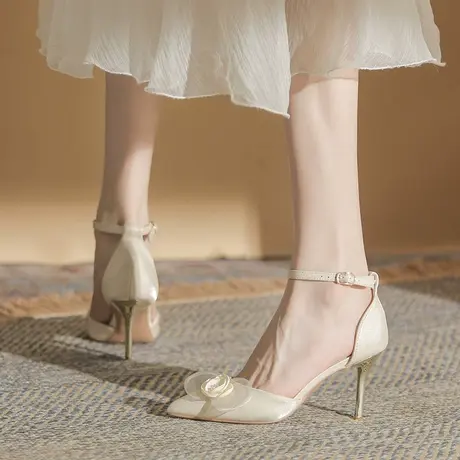 高级感小众伴娘鞋2023年春季新款仙女尖头一字扣带中空单鞋女细跟商品大图