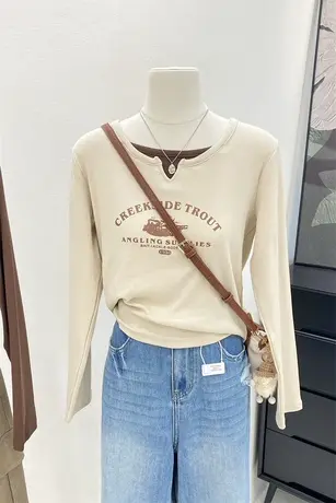 假两件长袖t恤女早秋2023新款设计感小众印花字母短款打底上衣图片