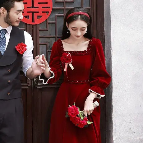 酒红色礼服法式丝绒长袖加厚保暖敬酒服新娘冬季2023新款订婚回门图片