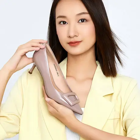 千百度女鞋新款浅口尖头细跟通勤优雅职业女单鞋气质高跟鞋晚晚鞋商品大图