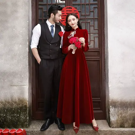 旗袍敬酒服新娘高级感冬季新款惊艳红裙结婚丝绒礼服酒红色订婚图片