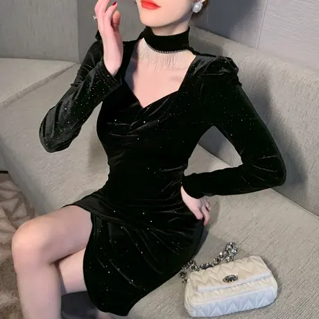 法式赫本风酒红色年会小礼服气质平时可穿性感挂脖镂空包臀连衣裙商品大图