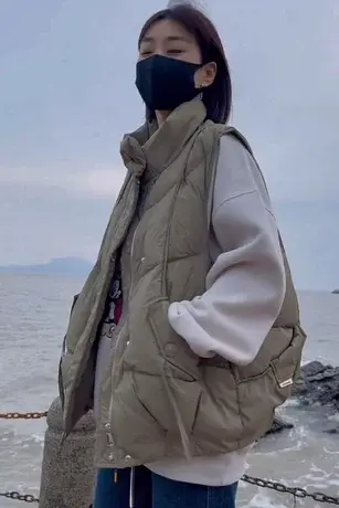 秋冬新款2023羽绒马甲女潮流短款韩版宽松时尚外穿ins背心马夹潮图片
