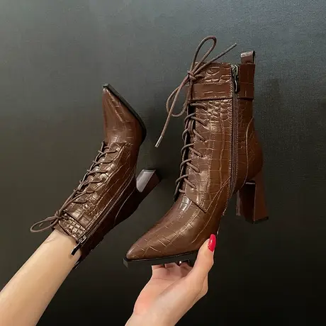 2024年秋冬季新款马丁靴女显瘦尖头系带短筒靴法式粗跟高跟瘦瘦靴图片