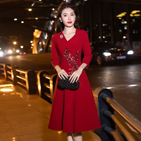 妈妈婚礼小个子喜婆婆婚宴装晚礼服秋冬2024新款年轻结婚平时可穿图片