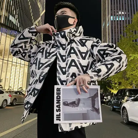 美式连帽工装羽绒服男冬季2023新款高级感潮牌字母满印花色外套图片