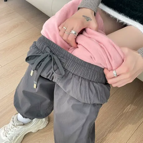 轻量化工装羽绒裤女冬季外穿新款时尚高腰宽松哈伦加厚保暖棉裤子图片