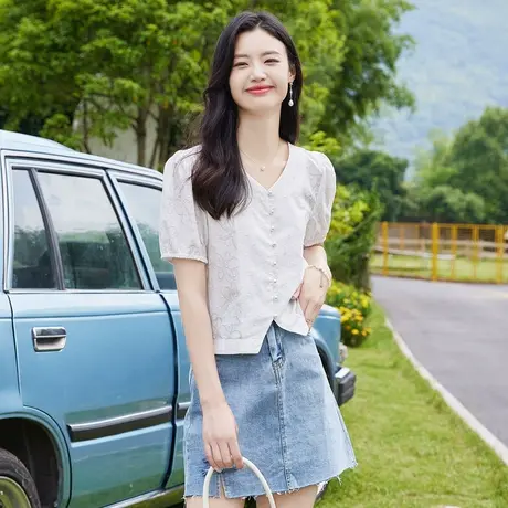 时尚气质暗纹短袖衬衫2022年夏季新款女士温柔甜美显瘦V领上衣商品大图