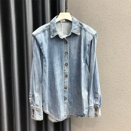 秋季浅蓝色单排扣复古翻领衬衫牛仔衣女宽松百搭两穿中长款上衣潮图片