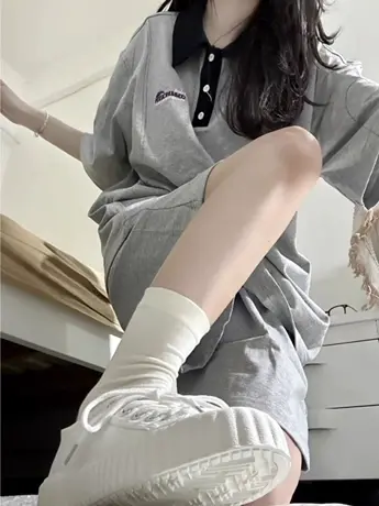 学院风休闲运动套装女2023夏季韩版宽松polo领短袖休闲短裤两件套图片